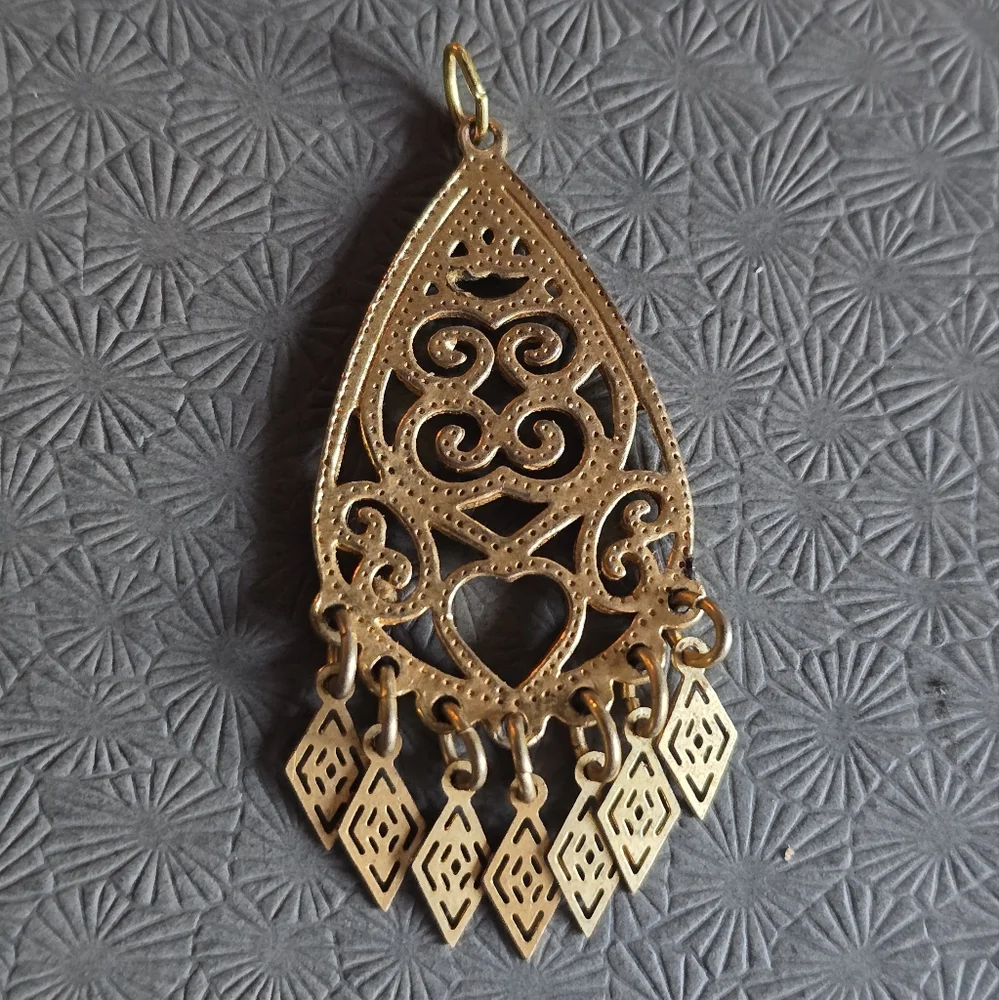 Vintage pendant gold tone filigree boho tribal ethnic